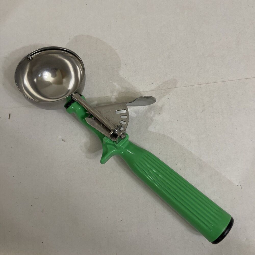 Vollrath  2 2/3oz #12 Cookie Ice Cream Scoop Stainless Steel green